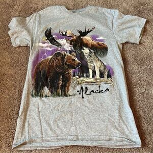 Vintage Alaska Women's Small T-shirt